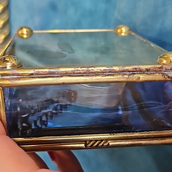 Vintage 1990s Vermont trinket box with dancing Angel, blue glass - Picture 7 of 12